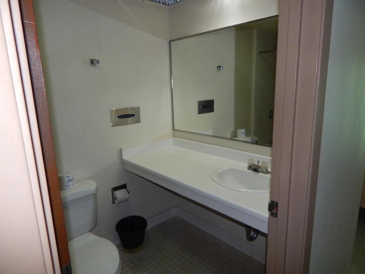 Colonia Esa Bay View Hotel מראה חיצוני תמונה